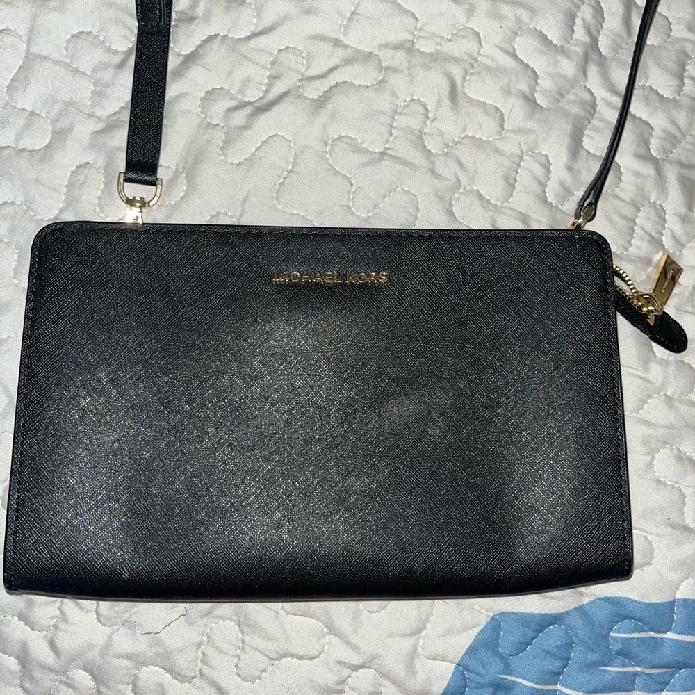 Black Michael Kors Crossbody